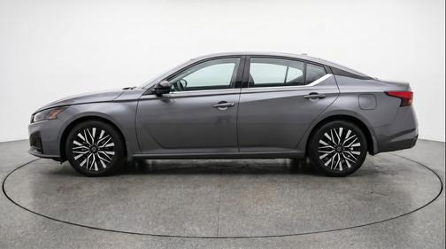 Gun Metallic 2025 Nissan Altima SV FWD
