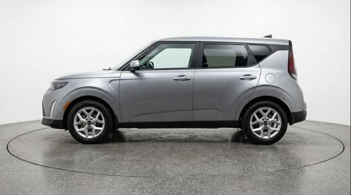 Steel Gray 2025 Kia Soul LX