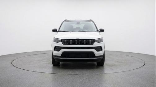 Bright White Clearcoat 2025 Jeep Compass Limited