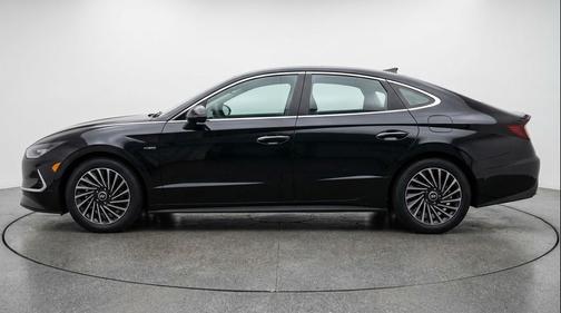 Abyss Black 2025 Hyundai SONATA Hybrid SE
