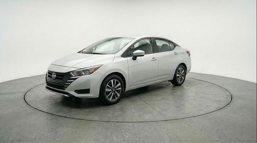 Brilliant Silver Metallic 2025 Nissan Versa 1.6 SV