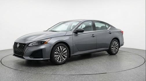 Gun Metallic 2025 Nissan Altima SV FWD