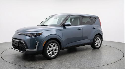 Gravity Gray 2025 Kia Soul LX