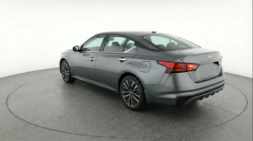 Gun Metallic 2025 Nissan Altima SV FWD