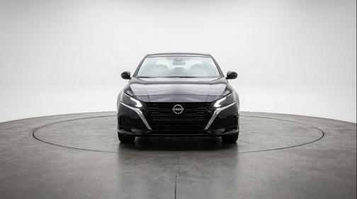 Super Black 2025 Nissan Altima SV FWD