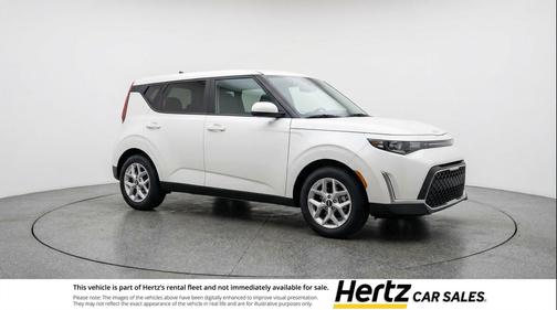 Snow White Pearl 2025 Kia Soul LX
