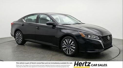 Super Black 2025 Nissan Altima SV FWD