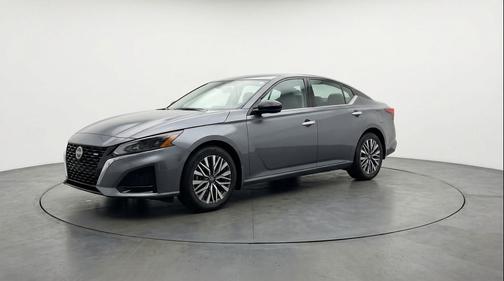 Gun Metallic 2025 Nissan Altima SV FWD
