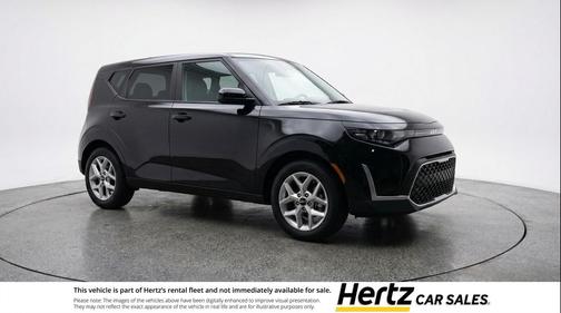 Fusion Black 2025 Kia Soul LX