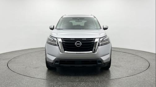 Brilliant Silver Metallic 2025 Nissan Pathfinder SV FWD