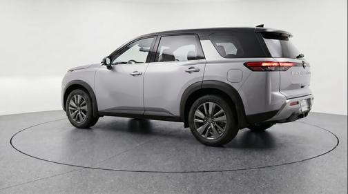 Brilliant Silver Metallic 2025 Nissan Pathfinder SV FWD