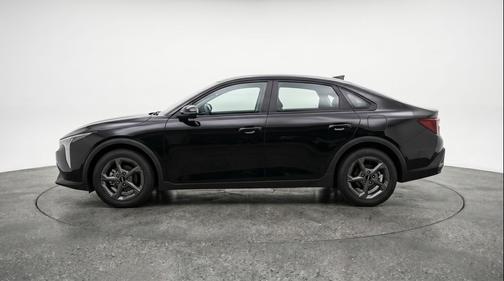 Aurora Black Pearl 2025 Kia K4 LXS