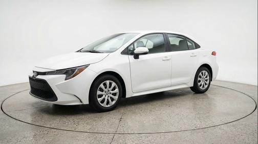 Ice Cap 2025 Toyota Corolla LE
