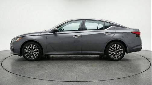 Gun Metallic 2025 Nissan Altima SV FWD