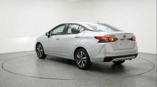 Brilliant Silver Metallic 2025 Nissan Versa 1.6 SV