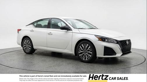 Glacier White 2025 Nissan Altima SV FWD