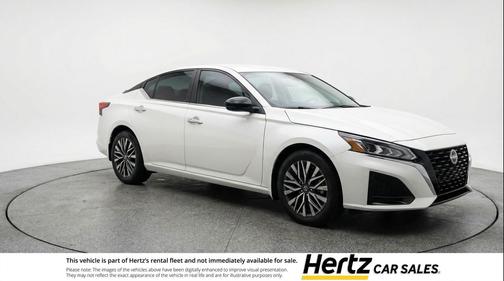 Glacier White 2025 Nissan Altima SV FWD