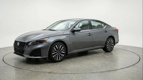 Gun Metallic 2025 Nissan Altima SV FWD