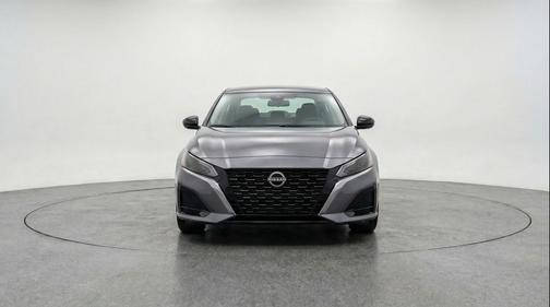 Gun Metallic 2025 Nissan Altima SV FWD