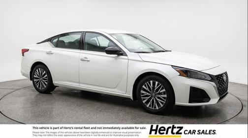 Glacier White 2025 Nissan Altima SV FWD