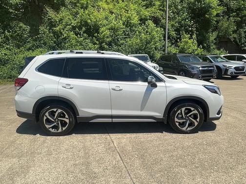 Crystal White 2024 Subaru Forester Touring