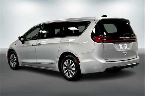 2023 Chrysler Pacifica Hybrid Limited