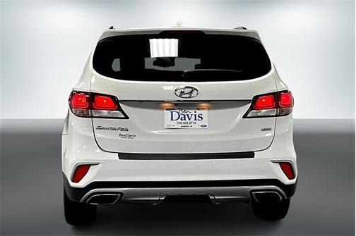 2017 Hyundai SANTA FE SE