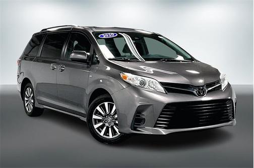 2020 Toyota Sienna LE