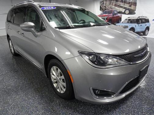 2018 Chrysler Pacifica Touring-L