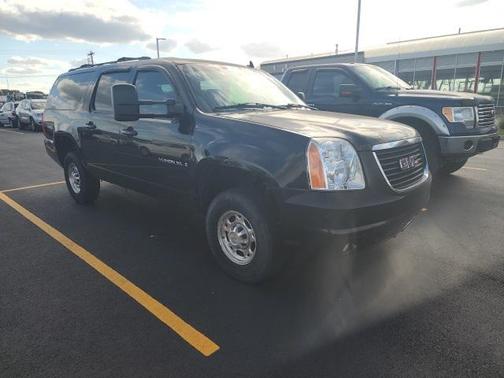 2007 GMC Yukon XL 2500 SLT