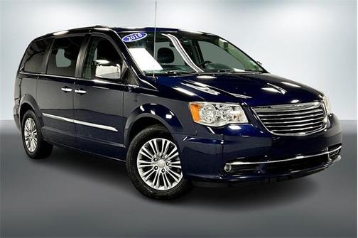 2016 Chrysler Town & Country Touring-L