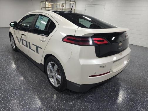 2012 Chevrolet Volt Base