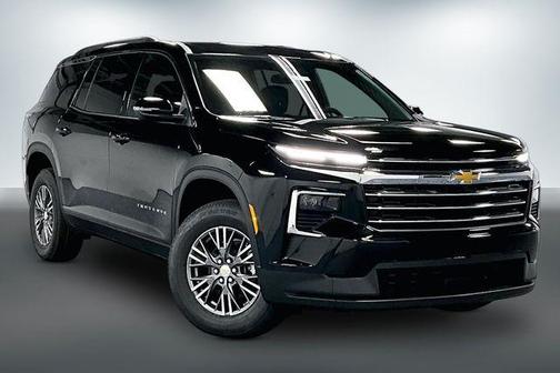 Mosaic Black Metallic 2026 Chevrolet Traverse LT