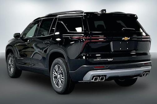 Mosaic Black Metallic 2026 Chevrolet Traverse LT