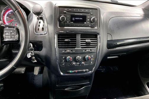 2016 Dodge Grand Caravan AVP/SE