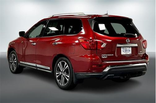 2017 Nissan Pathfinder Platinum