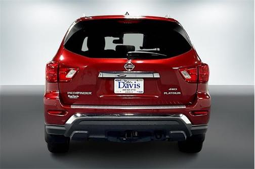 2017 Nissan Pathfinder Platinum