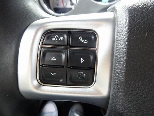 2012 Dodge Challenger SXT