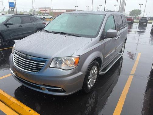 Billet Silver Metallic Clearcoat 2016 Chrysler Town & Country Touring