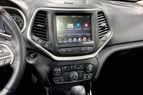 2016 Jeep Cherokee Overland