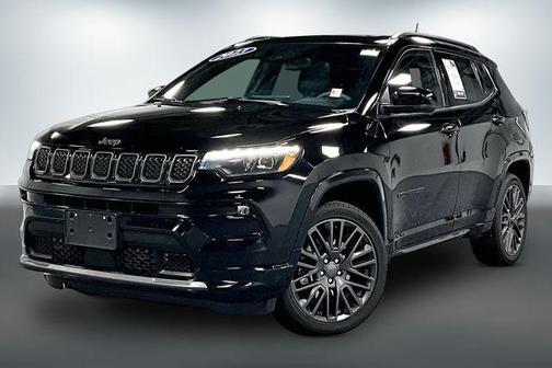 Diamond Black Crystal Pearlcoat 2023 Jeep Compass High Altitude