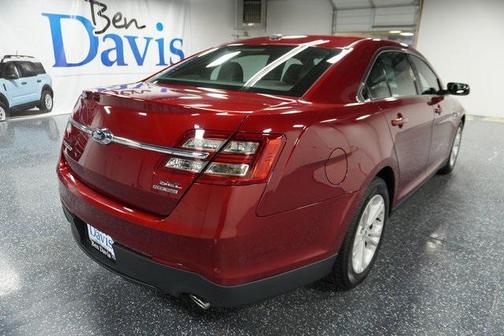 2016 Ford Taurus SEL