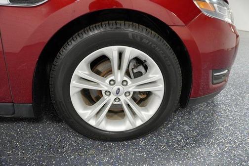 2016 Ford Taurus SEL