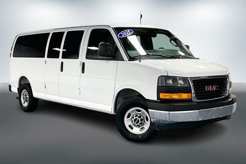2025 GMC Savana 3500 LT