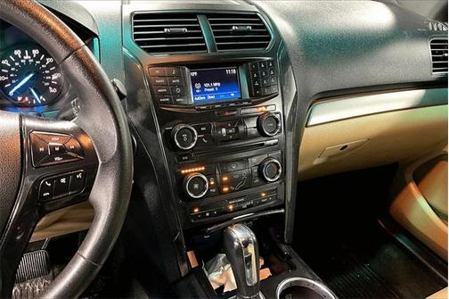 2016 Ford Explorer Base