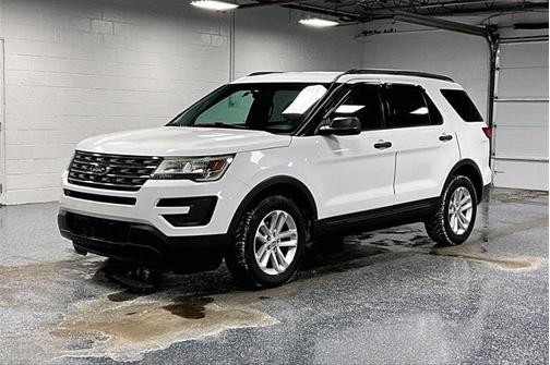 2016 Ford Explorer Base