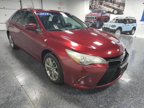 2016 Toyota Camry SE