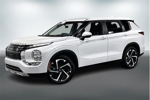 2022 Mitsubishi Outlander SE