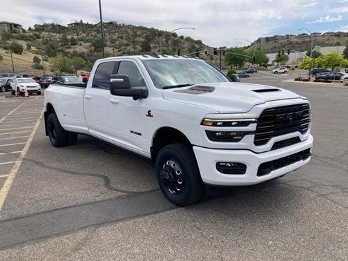 2025 RAM 3500 Laramie Crew Cab 4x4 8' Box