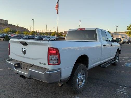 2022 RAM 3500 Tradesman Crew Cab 4x4 8' Box